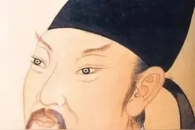 李白：绣口一吐半个盛唐，酒入豪肠，七分酿成月光，三分啸成剑气图片