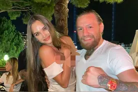 嘴炮与体操美女奥运冠军亲昵合影引争议，网友：好丈夫的人设坍塌图片