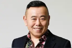 潘长江捐款100万元后，嘎子谢孟伟主动晒捐款单，反遭网友质疑图片