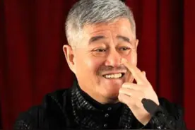 宋小宝年收入过亿，看看赵家班的抽成，范伟为何选择离开？图片