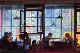 重庆人吃火锅的姿势，你真的学不会图片