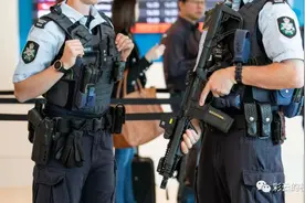 应对恐袭威胁，澳机场特警装备丹尼尔防务公司生产的Mk.18卡宾枪图片