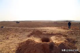 陕西：涉案赃款630万被盗文物402件 特大盗掘古墓葬案告破图片