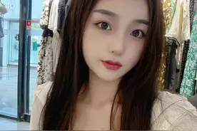 我和室友的女朋友一起外出旅游，一起疯玩了几天没有回去图片