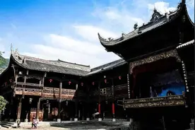 戏班的沟通暗号和规矩严格的住宿图片