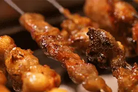 夏天的灵魂、夜宵的快乐！“万物皆可烤”的烧烤来俘获你的胃了图片