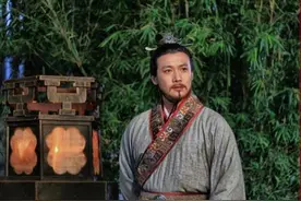 瞧一瞧看一看，4个对仗工整的对联，让你眼前一亮图片