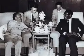 他偷师中国，赢得独立；却不听中国建议，搞垮经济图片
