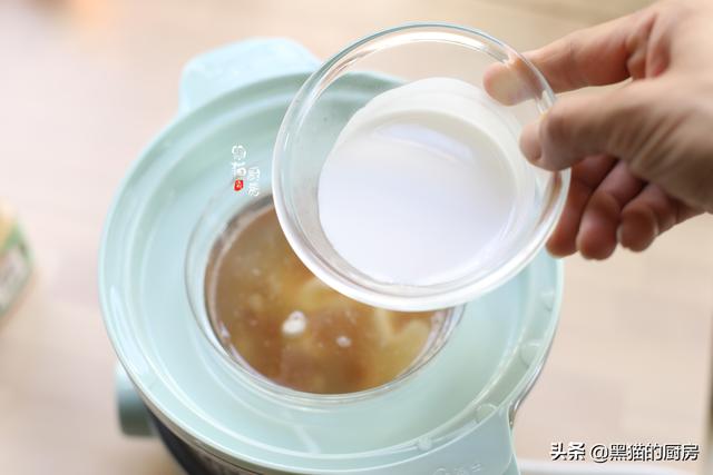 牛奶椰汁炖花胶的功效和作用 2026年牛奶椰汁炖花胶的功效和作用是什么