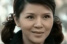 《亮剑》：俄语老师张白鹿如何讨好李云龙欢心？不看教案看兵法图片