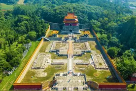 古人死后为什么不立坟，甚至墓坏了也不修？坟墓旁为什么要种树？图片