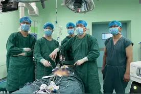 肿瘤“吞噬”肾脏，癌栓“堵塞”血管，攻克泌尿外科手术金字塔尖！图片
