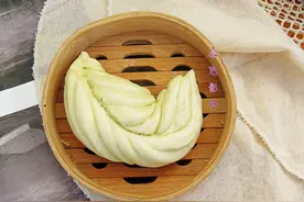 不用发酵，30分钟蒸一锅，松软香甜的花馍，很适合不会做面食的人图片
