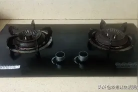 燃气灶的左边不能炒菜？我也是今天才清楚的，多亏燃气师傅提醒图片