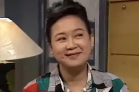 TVB金牌绿叶朱咪咪，被演戏耽误的好歌手，老公是马德钟堂兄图片