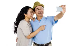 68岁大爷再婚半个月散伙，50岁女人：他不要脸，大爷：她更不要脸图片