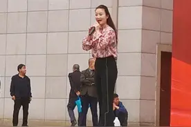 运城市蒲剧团在南风广场演出活动圆满结束图片