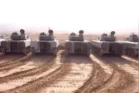 北方战车国庆献礼，成绩斐然，新型两栖战车和超轻空降战车亮相图片