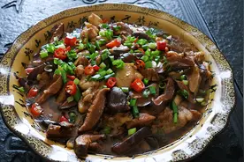 家常菜香菇蒸滑鸡，这样做鸡肉嫩滑特下饭，小白一学就会图片