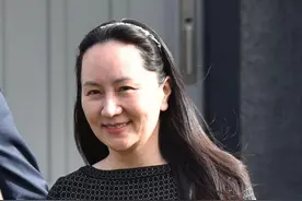 中年女性最好别剪短发，只要发型注意这几个方面，还是长发有魅力图片