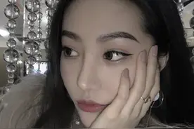 小说：她变得开放了许多图片