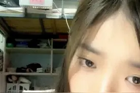 20岁练习生直播中吐血，工资曝光仅五百，韩娱的冷漠也照抄了？图片