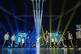五冠王的迷茫春季赛，浅谈QGHappy各位置的大名单选手图片