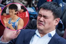翟晓川冲击技术台细节，现场女工作人员抢戏，真敢硬刚啊图片
