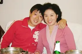 佟大为含泪披露：父亲因公受伤沦为植物人，母亲35年孤独不再婚图片