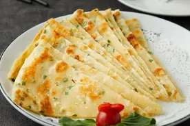 烙饼好吃有诀窍，记住2个要点，出锅柔软多层，放凉了也不硬图片