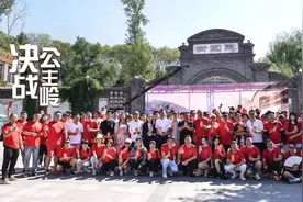 宋晓峰、贾冰在长春这几个地方拍戏！今晚可去泰来街偶遇，一起吟诗一首图片