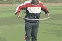 每天笑不停：兄弟，你这呼啦圈转麻筋上了吧图片