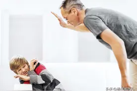 这4个部位是孩子的“生命线”，多生气也不能打，别因失控而后悔图片