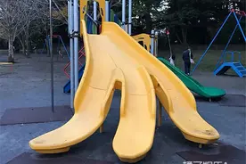 真设计鬼才！帽子是抽纸盒鞋子是充电宝，这确定不是给人添堵的？图片