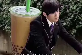 你用你的指尖阻止我说再见——周杰伦《不能说的秘密》珍藏壁纸2图片
