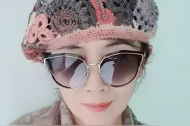 冬天必备的拼花蓓蕾帽，新鲜出炉，配大衣还是羽绒服都是相当拉风图片