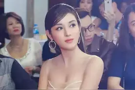 新越南第一美女火遍全球，越南小姐+世界小姐top10，确实美到天上图片