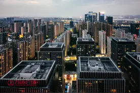 1000多万！连买2套！3天付清！刚刚我在河西神盘，见证惊人购买力图片