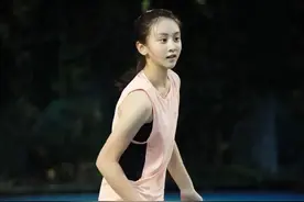＃田亮＃女儿森蝶Cindy长成大姑娘了，儿子田宸羽变化也很大图片