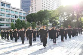广东警官学院少年警训夏令营：别样的“云结营”，一样的警训情图片