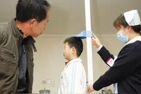 男孩长高有2个“黄金期”，骨骼线闭合前都有机会，别放弃太早图片