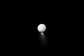 科学家：太阳系可能有大量的外星生物，它们就藏身在冰下黑暗海洋图片