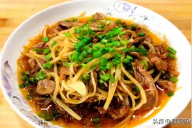 农村这个季节最受欢迎的菜、仔姜炒肉丝这样做最好吃！赶紧收藏图片