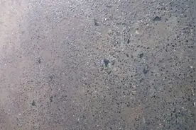 水泥地面起砂不用翻修，专业师傅教我3种方法，省钱又省力，可行图片