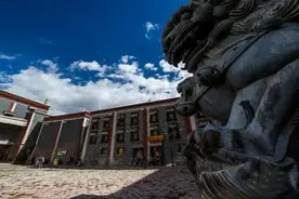 日喀则有一座“第二敦煌”，还没欣赏过这里的人快来看看图片