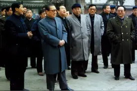 1991年1月，中央政治局常委乔石来邹县视察图片