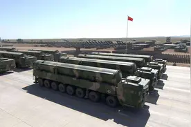 中国推出隐藏版导弹！射程远精度高还很便宜，性能和导弹相当图片