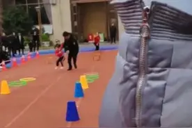 “糙汉子舅舅”带娃凌波微步火了，娃慌了：我当时害怕极了图片