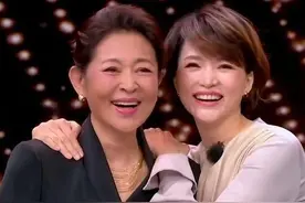 一生5个男人，3婚2娃的倪萍，为什么说下辈子不要爹妈不婚不生图片