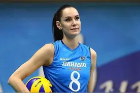 她是俄罗斯女排大美女，为了事业不惜更改国籍，年过三十不言退图片